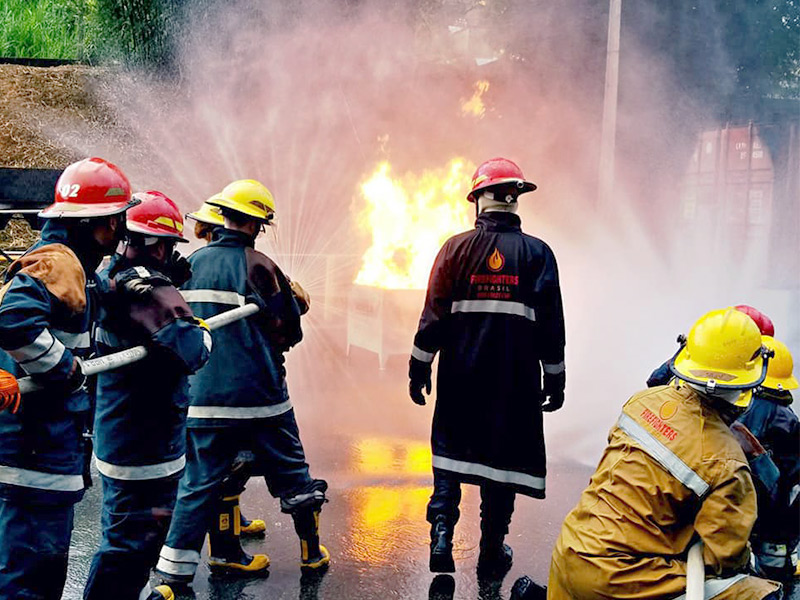 Fire Treinamentos E Serviços Brand Kit And Logos